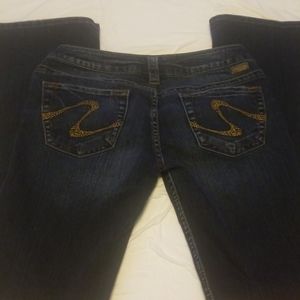 Silver Lowrise Dark Wash Bootcut Jeans 28 / 33